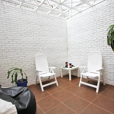 Hotel My -
